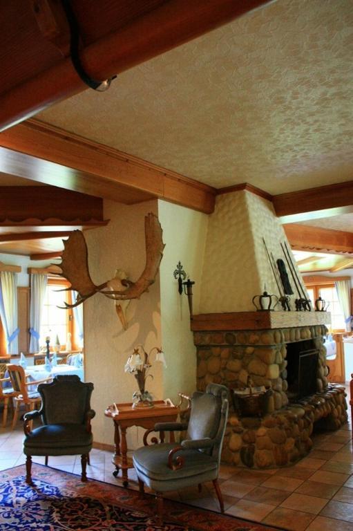 Bayerisches Landhaus Hotel บีเลอเฟล์ด ภายนอก รูปภาพ