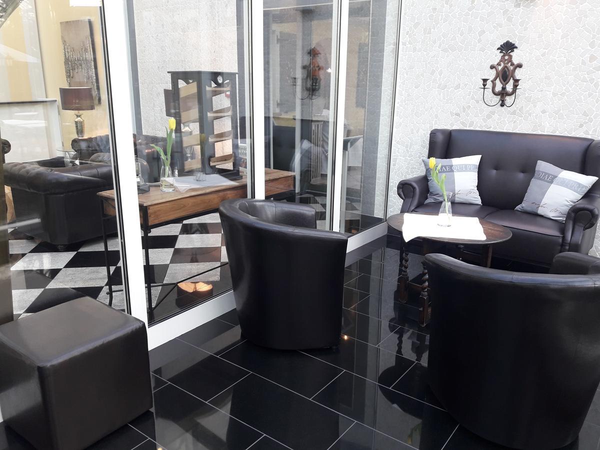 Bayerisches Landhaus Hotel บีเลอเฟล์ด ภายนอก รูปภาพ